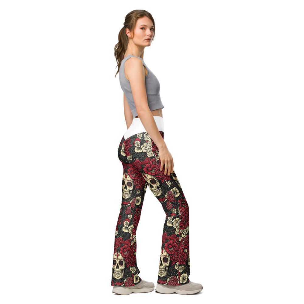 Flare leggings right view | GearBunch