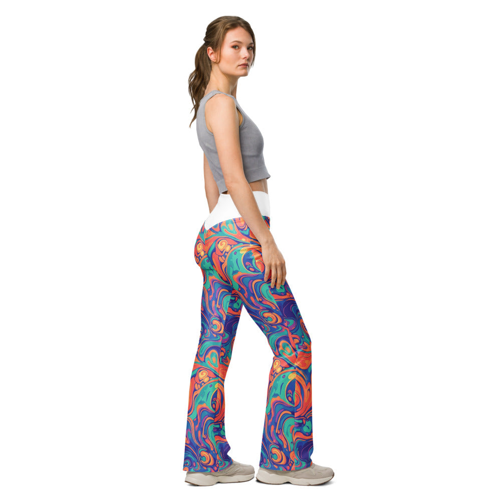 Flare leggings right view | GearBunch