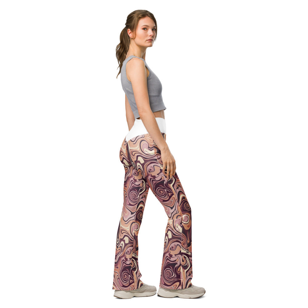 Flare leggings right view | GearBunch