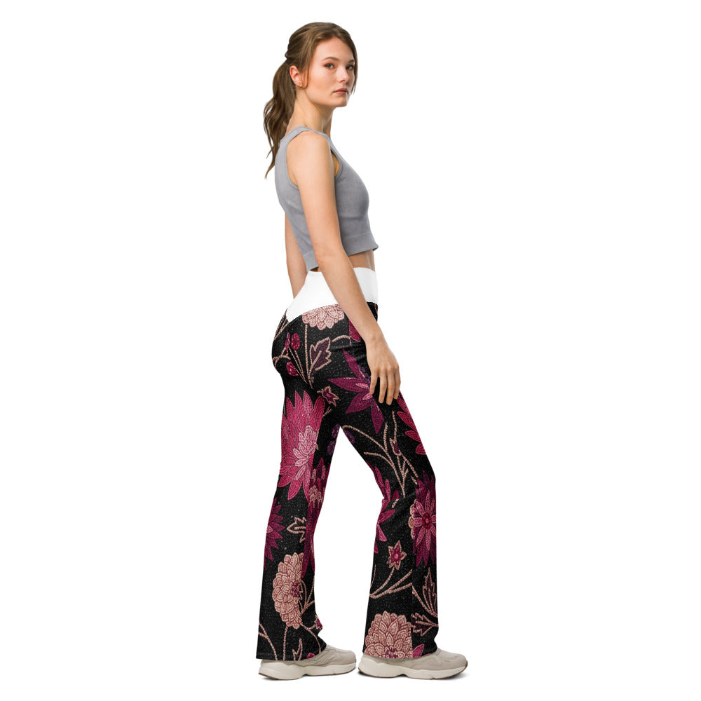 Flare leggings right view | GearBunch