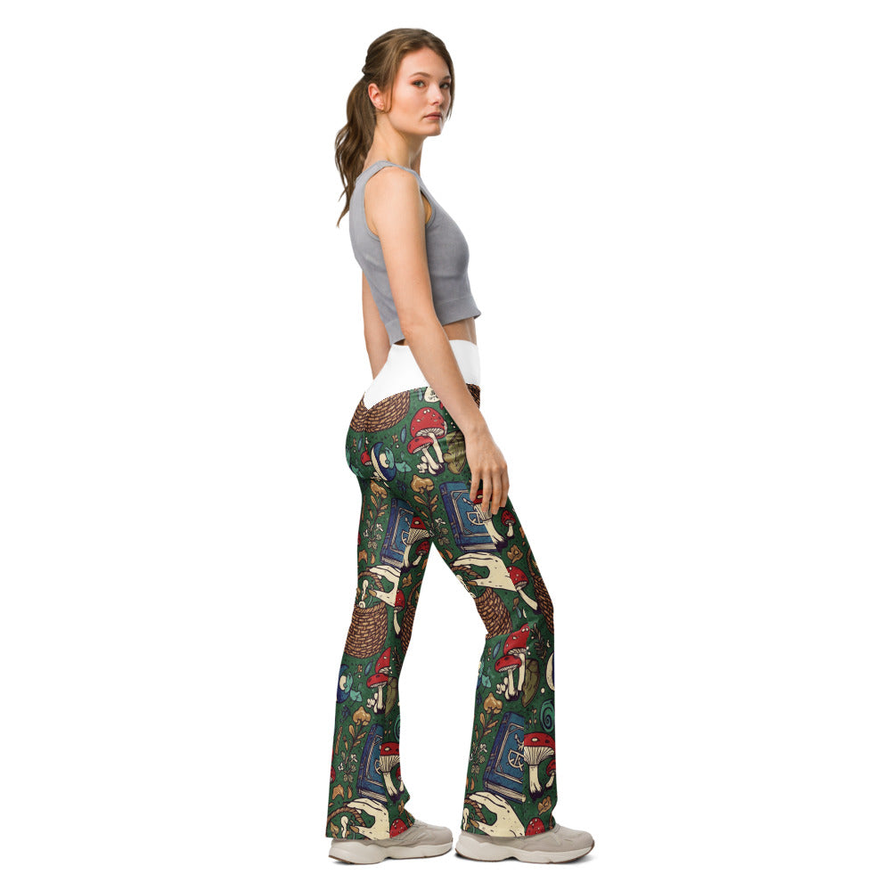 Flare leggings right view | GearBunch