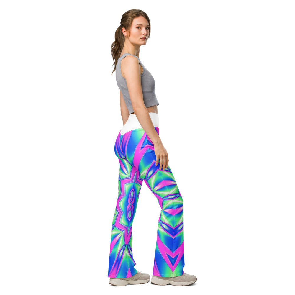 Flare leggings right view | GearBunch