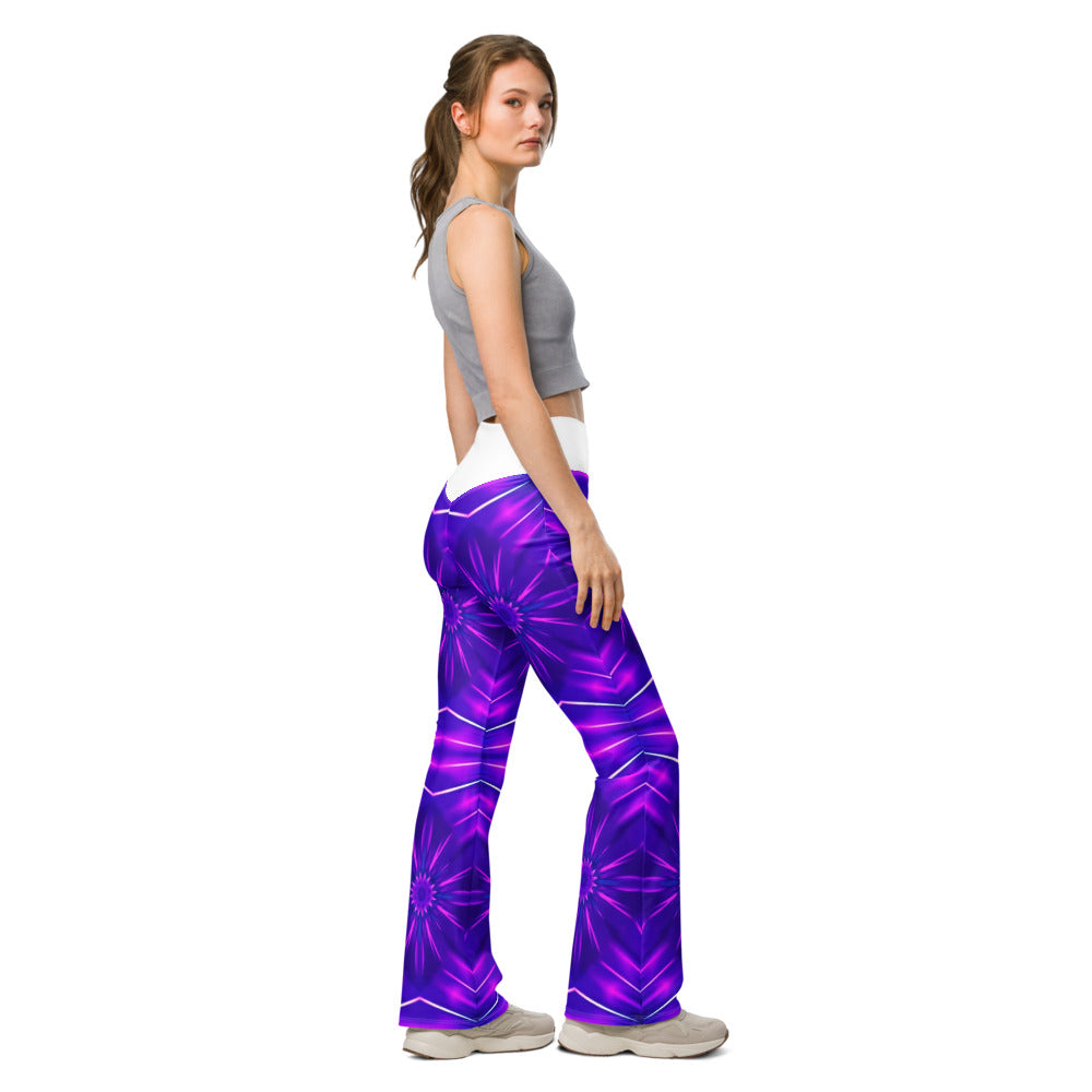 Flare leggings right view | GearBunch