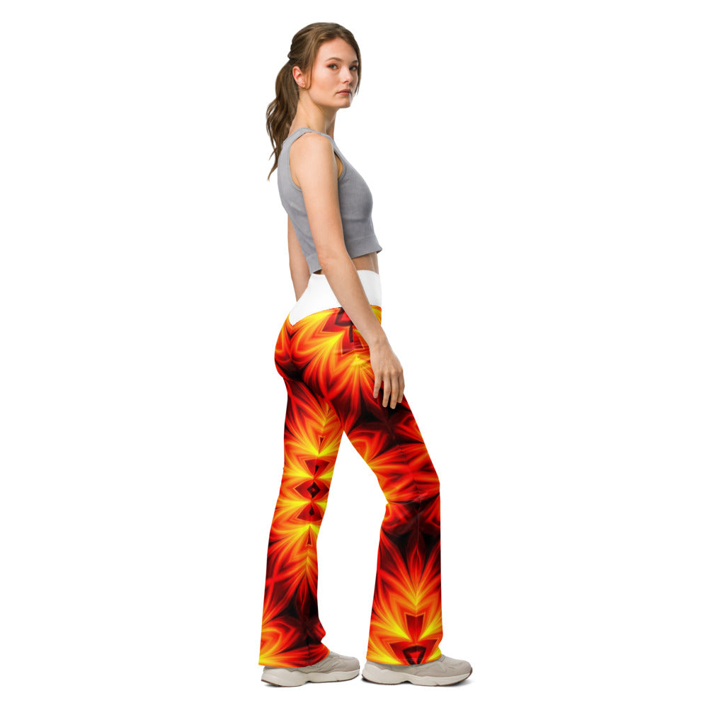 Flare leggings right view | GearBunch
