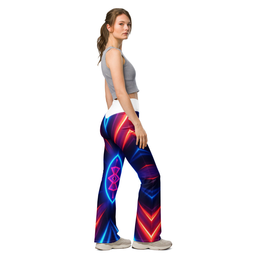 Flare leggings right view | GearBunch