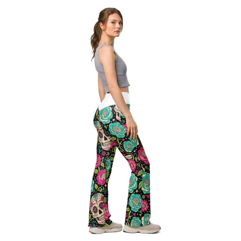 Flare leggings right view | GearBunch