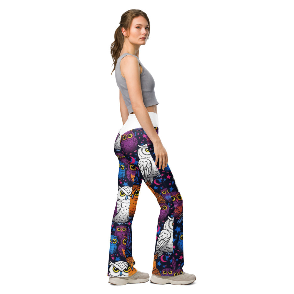 Flare leggings right view | GearBunch