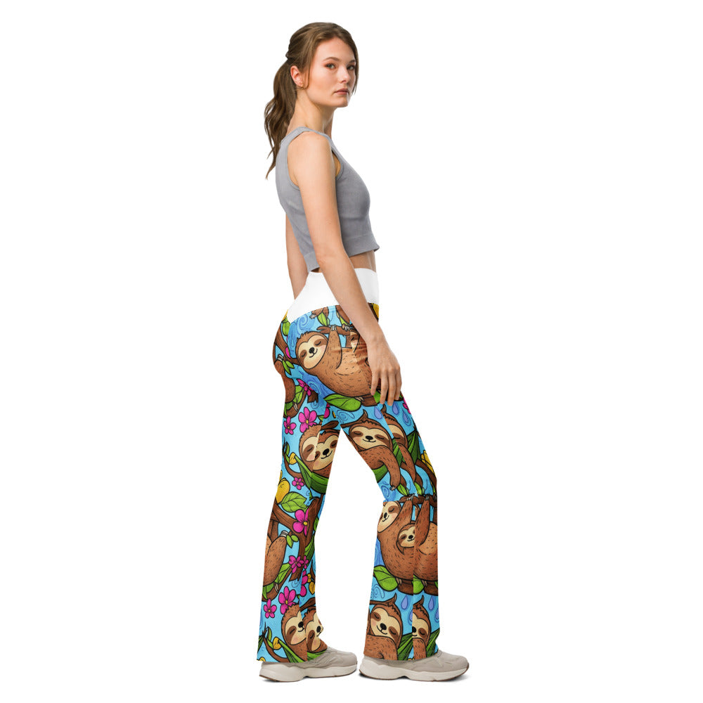 Flare leggings right view | GearBunch