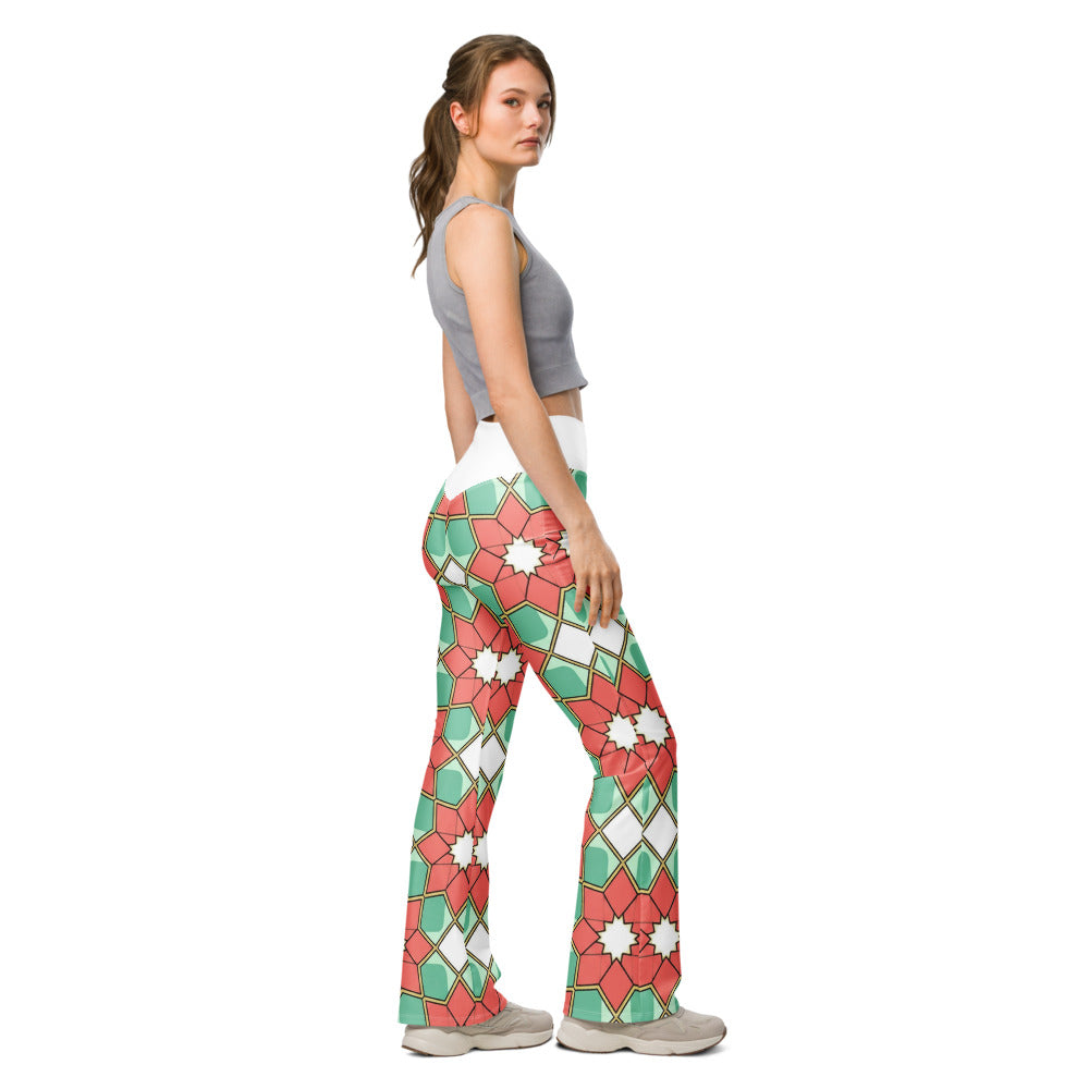 Flare leggings right view | GearBunch