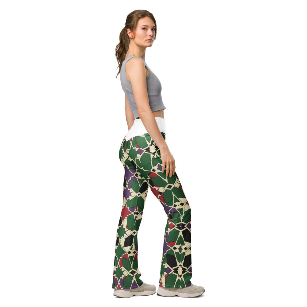 Flare leggings right view | GearBunch
