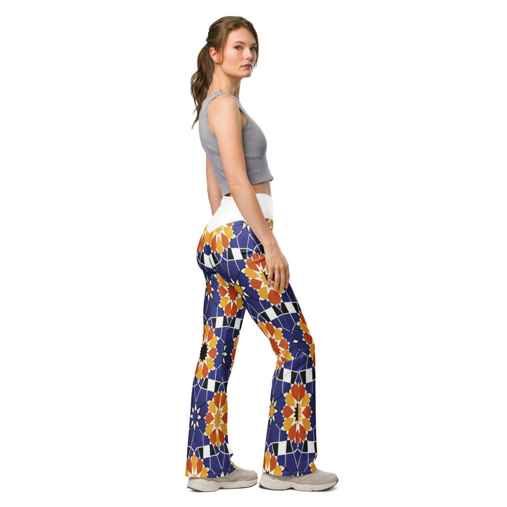 Flare leggings right view | GearBunch