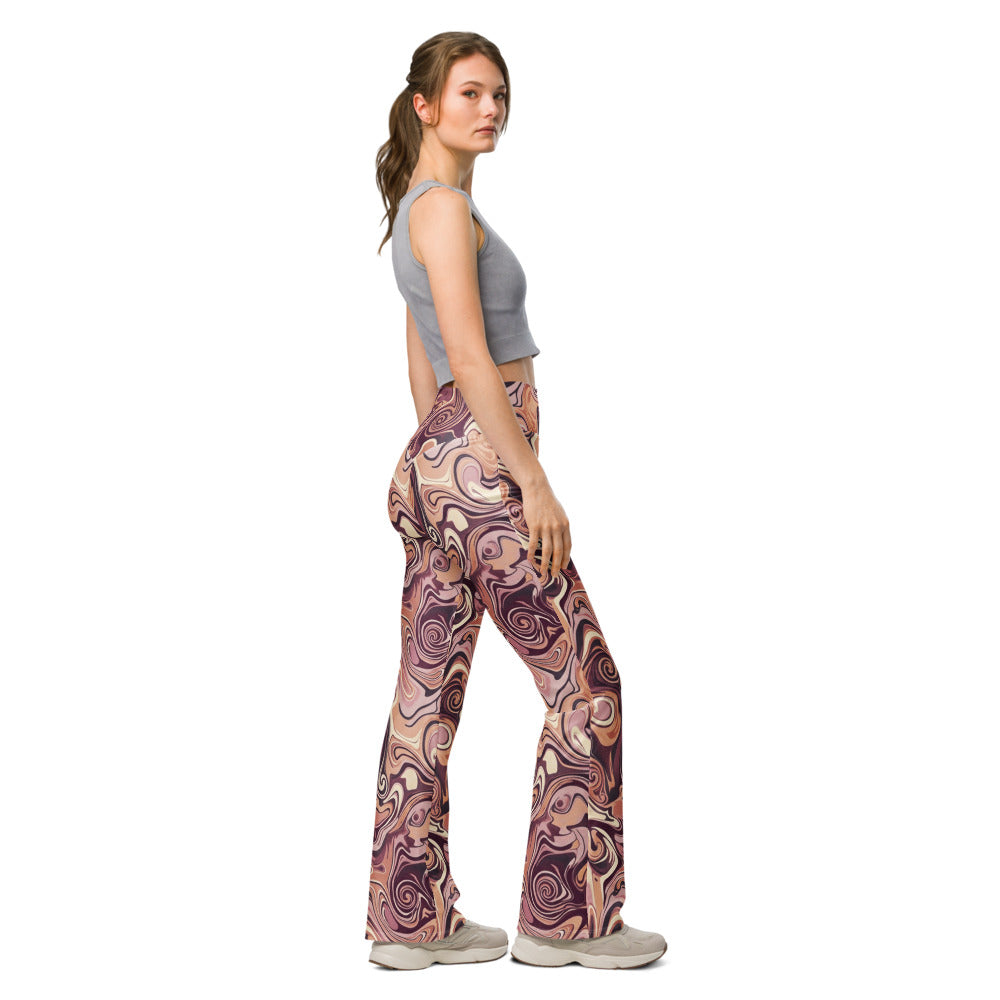 Flare leggings right view | GearBunch