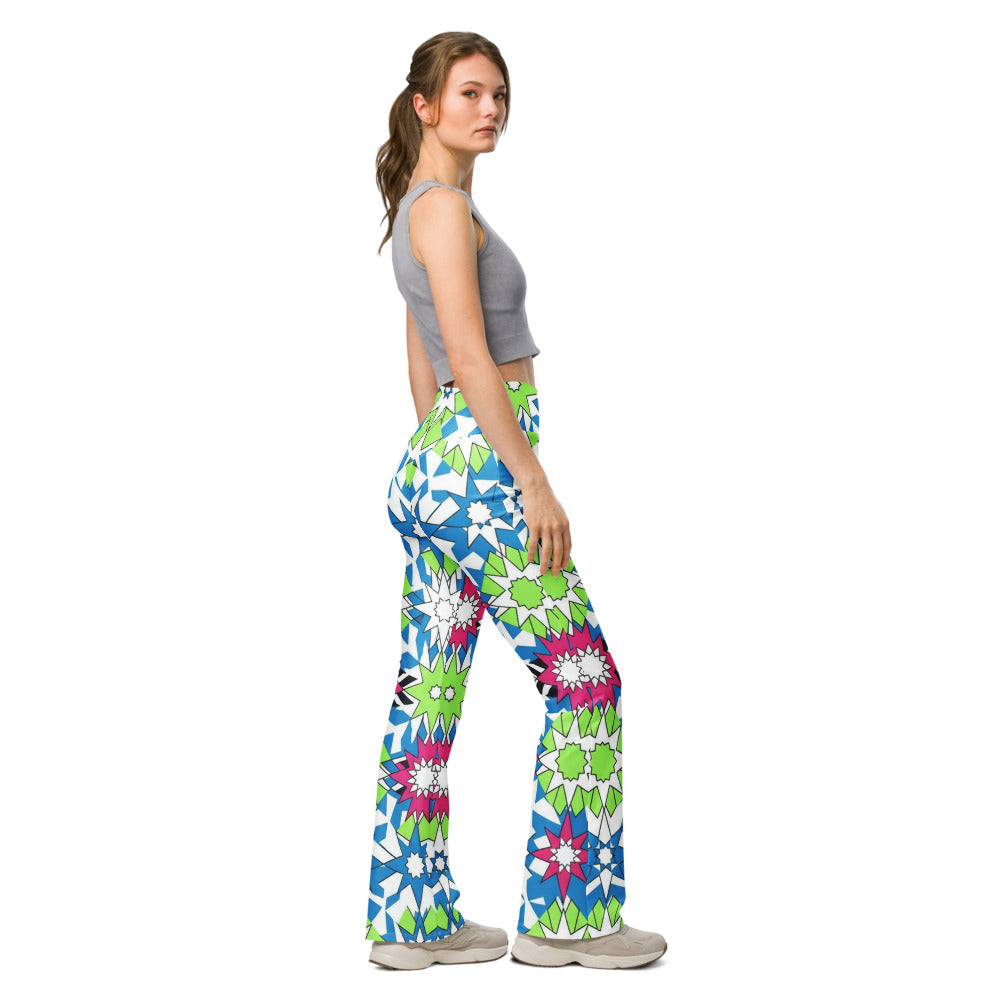 Flare leggings right view | GearBunch