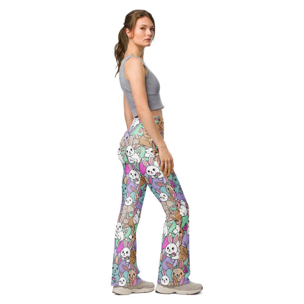 Flare leggings right view | GearBunch