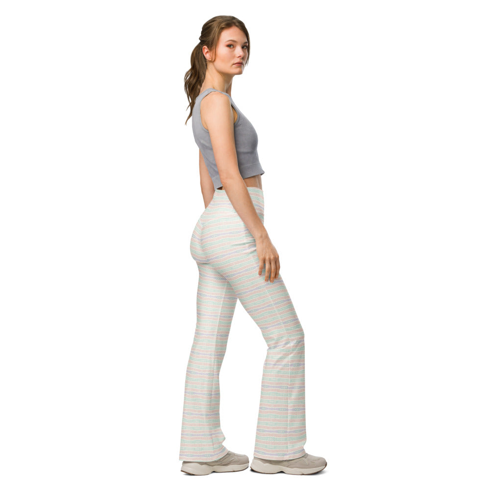 Solid leggings right view | GearBunch