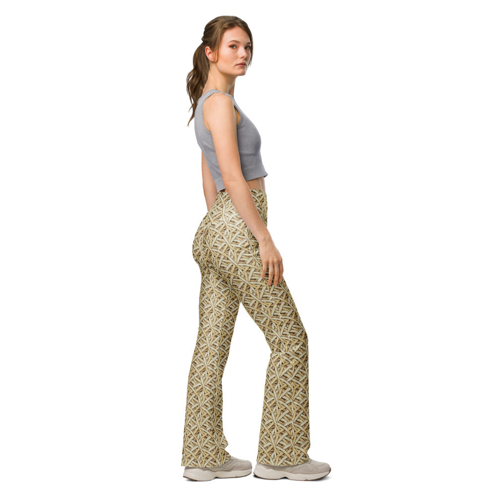 Solid leggings right view | GearBunch