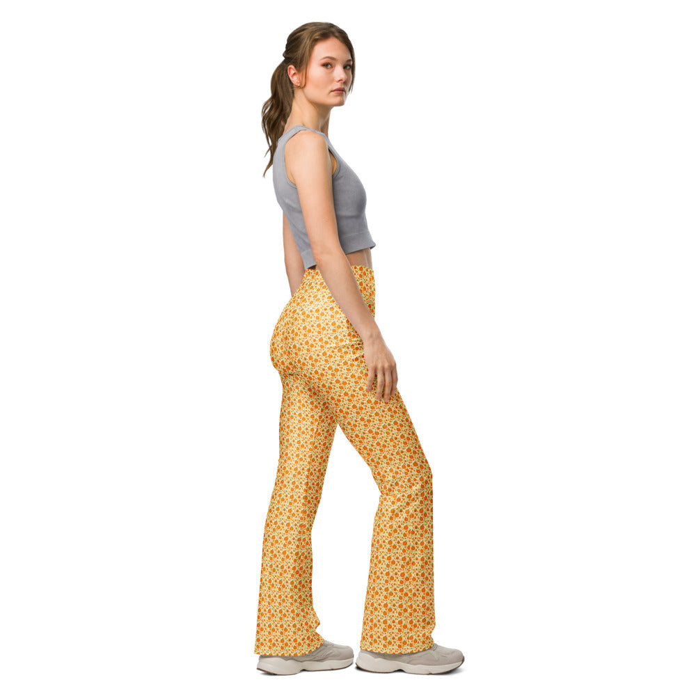 Solid leggings right view | GearBunch
