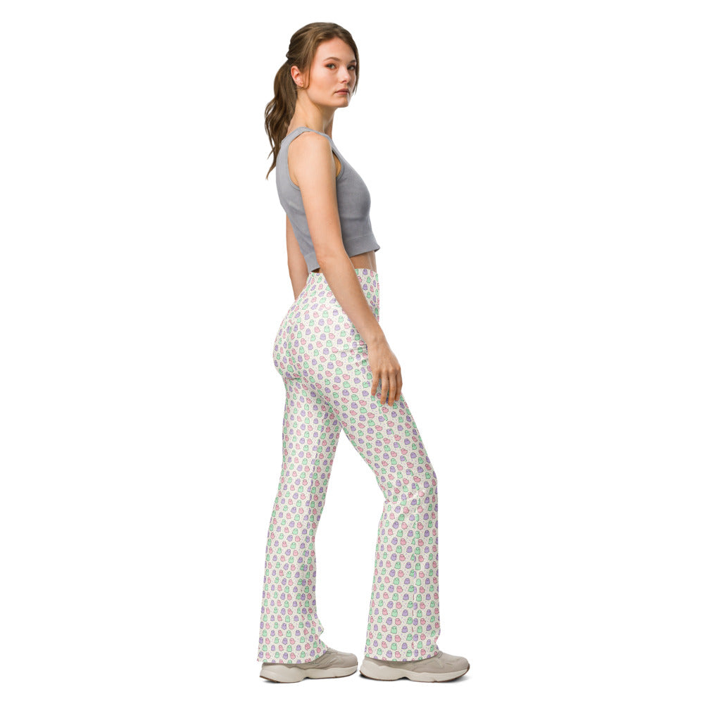 Solid leggings right view | GearBunch