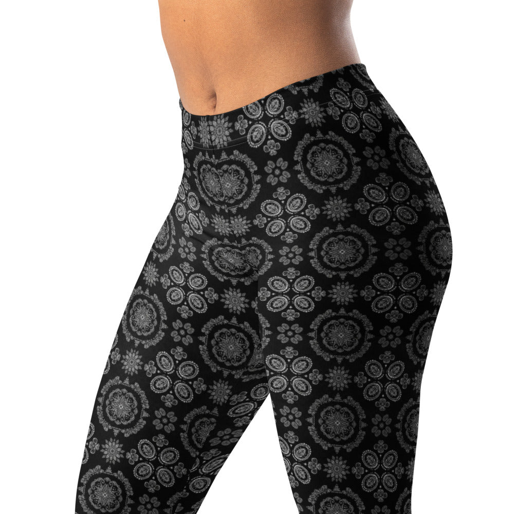Solid leggings left front 2 view | GearBunch