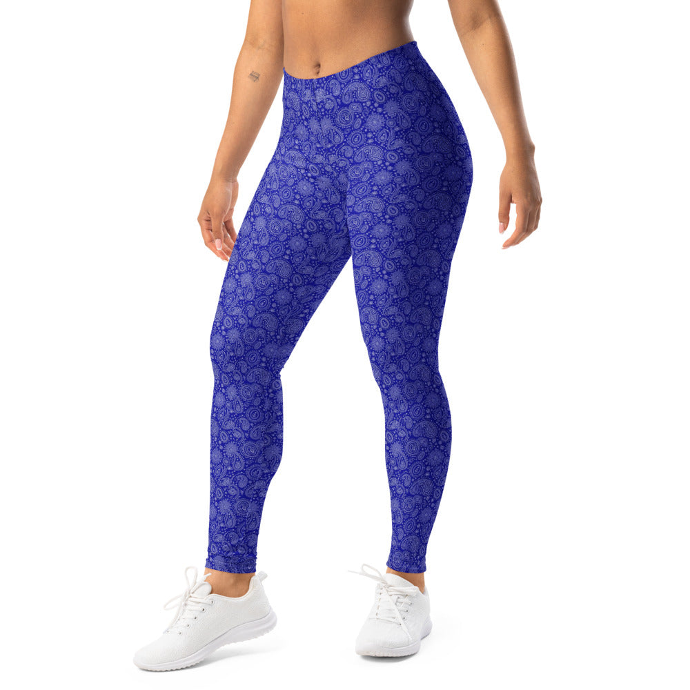 Solid leggings left front view | GearBunch