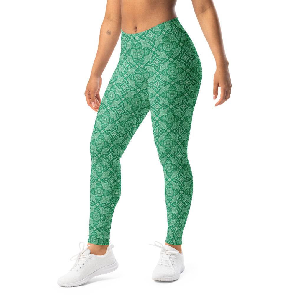 Solid leggings left front view | GearBunch
