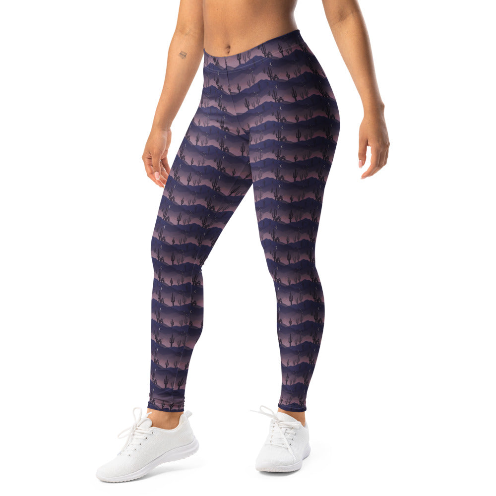Solid leggings left front view | GearBunch