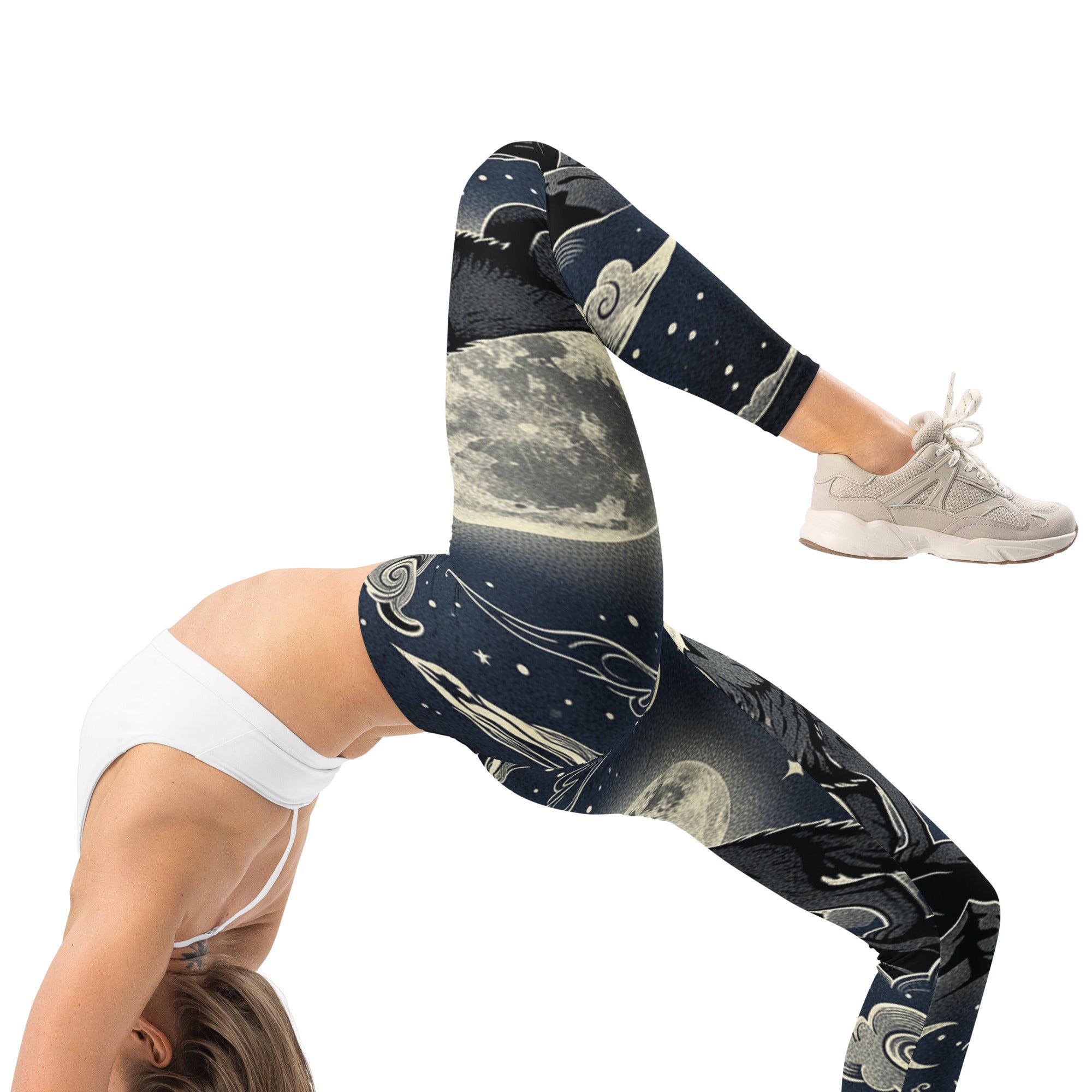 Wolf Howl Full Moon Leggings | GearBunch