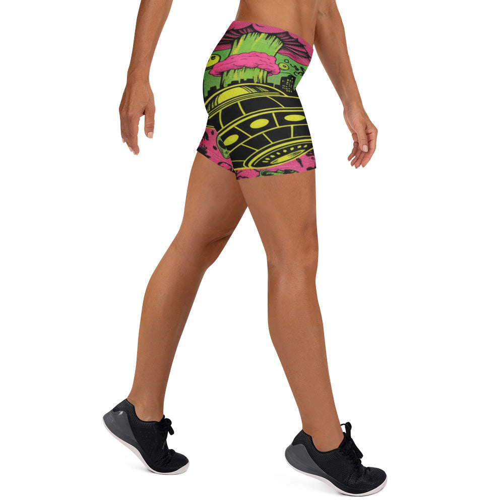 Shorts right view | GearBunch