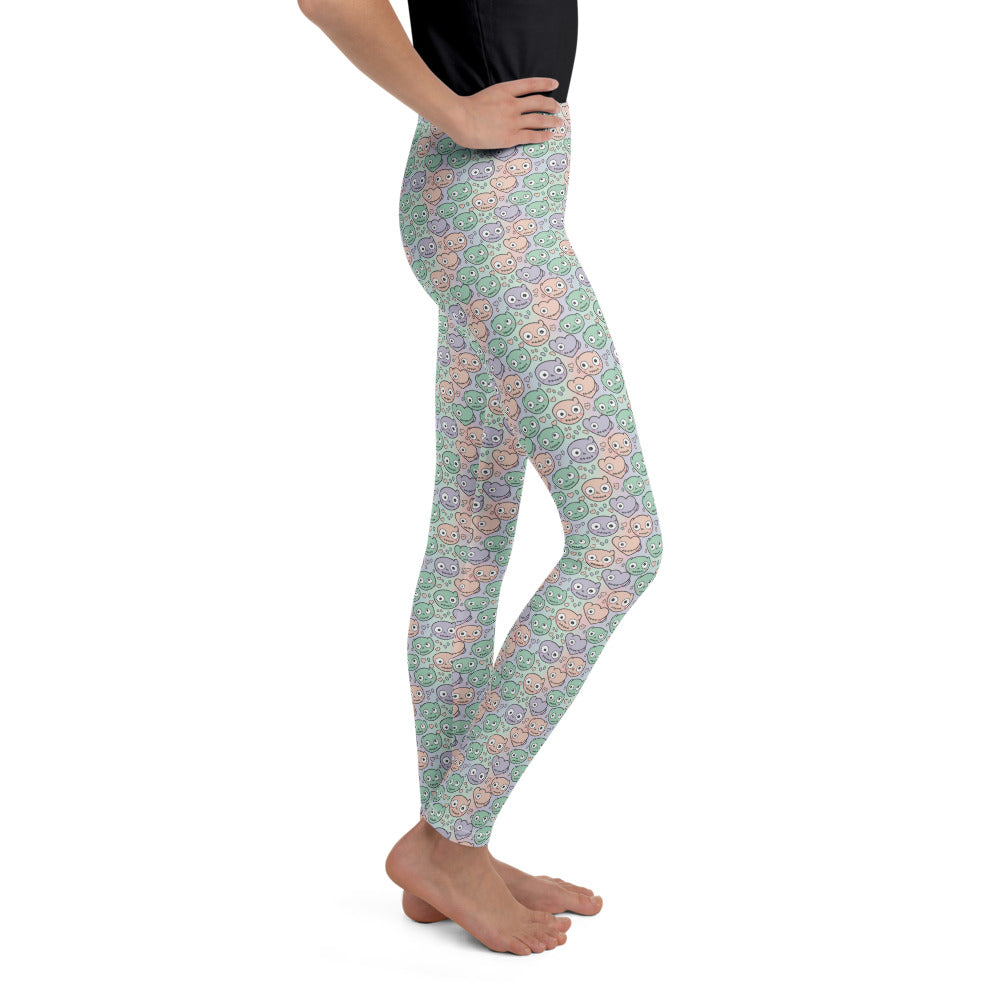 Solid leggings right view | GearBunch