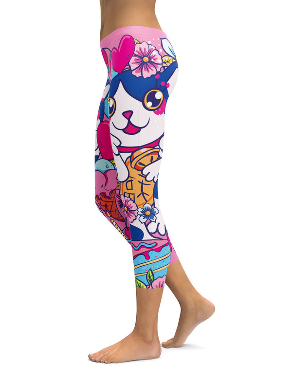 Women's kawaii lucky cat print capris front view