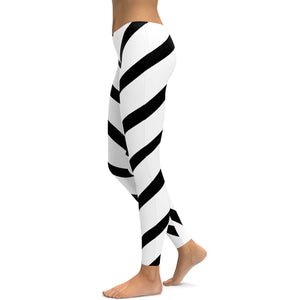 Black & White Striped Leggings - GearBunch Leggings / Yoga Pants