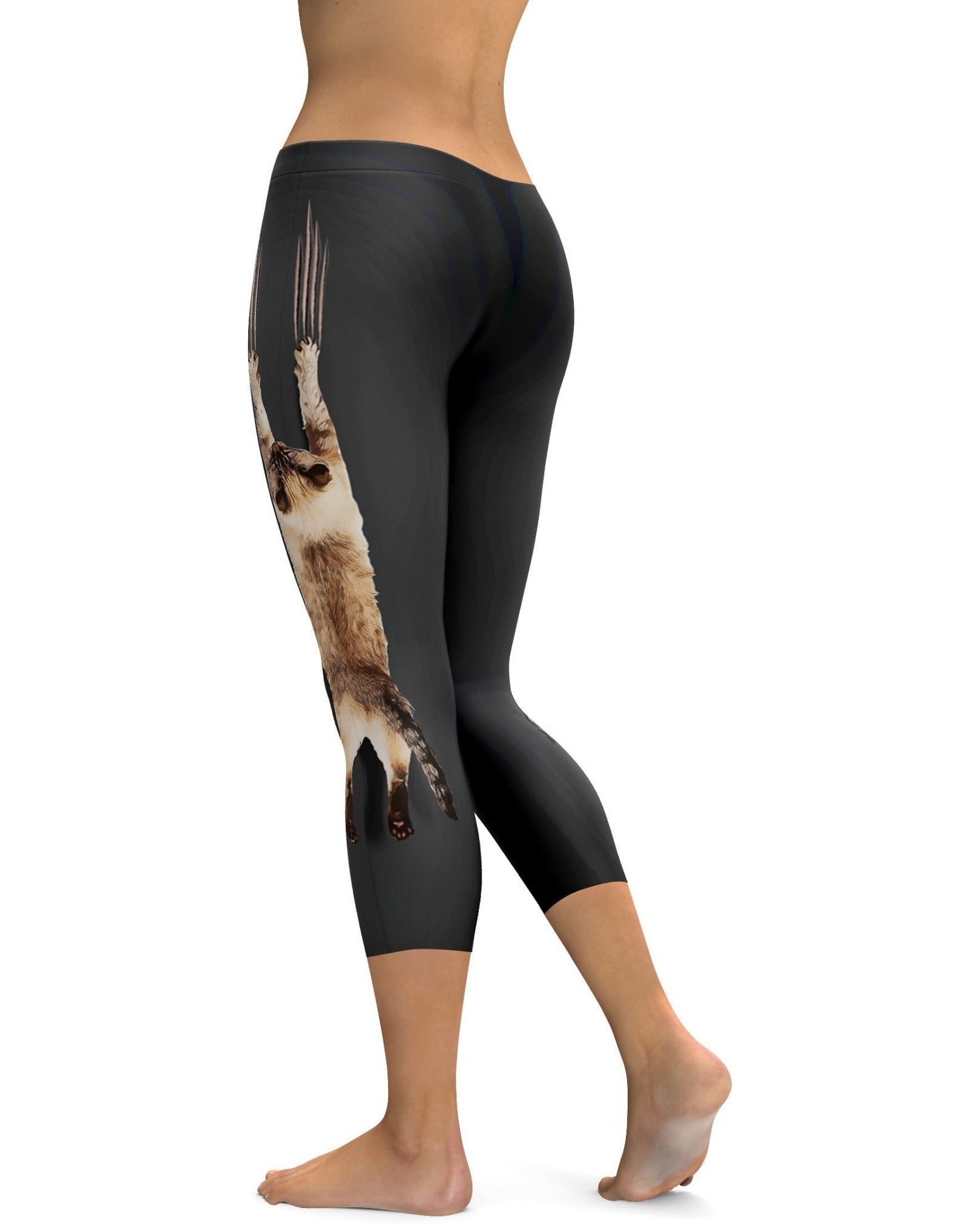 Scratching Cat Capris | Geabunch