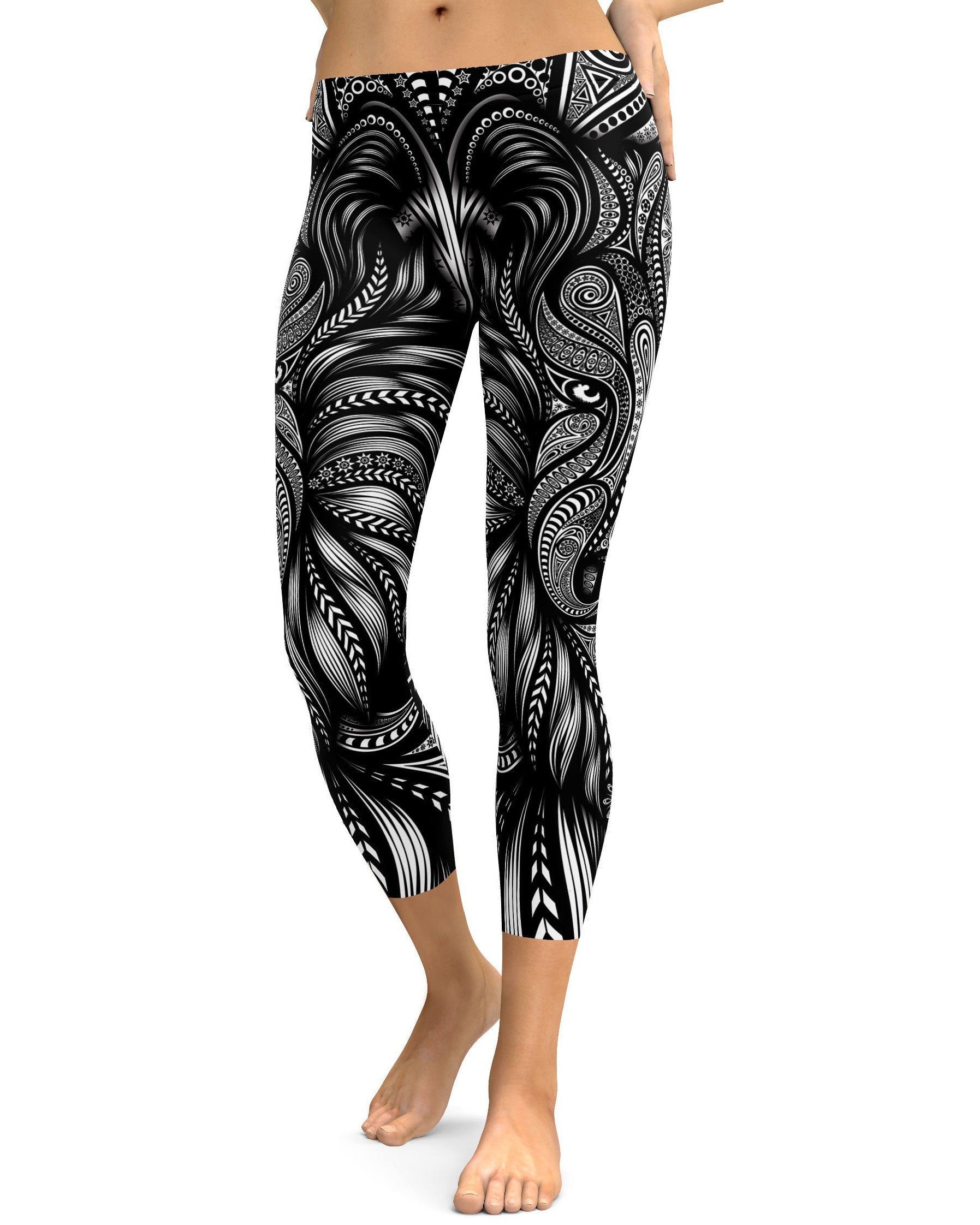 B&W Wolf Capris - GearBunch Leggings / Yoga Pants