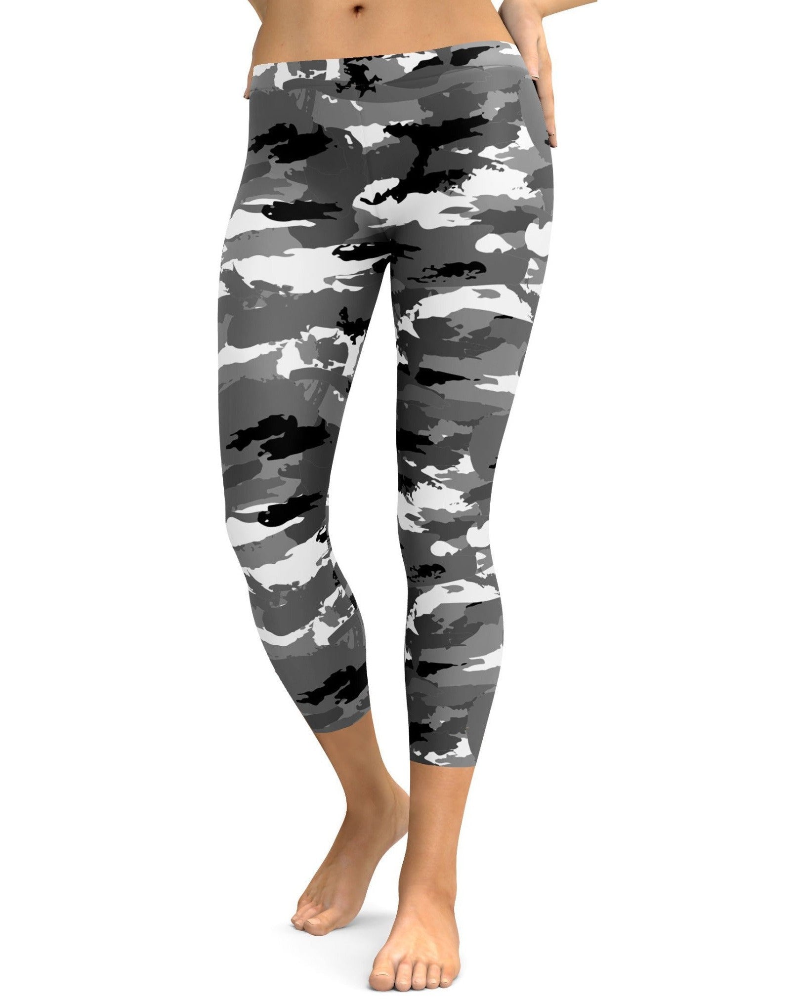 Comfortable Black & White Camo Capris Leggings for women