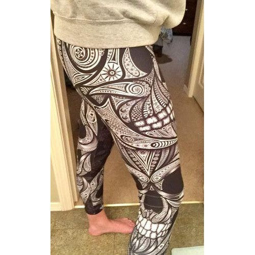 Womens Workout Yoga Ornamental Skull Leggings White/Black | Gearbunch.com