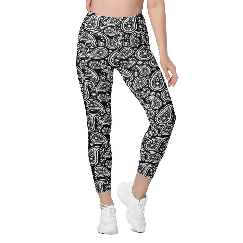 Womens Workout Black & White Paisley Leggings with Pockets | Gearbunch