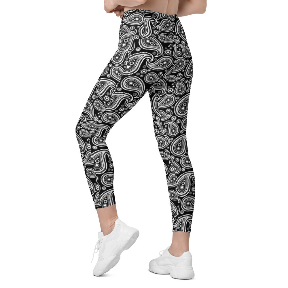 Womens Workout Black & White Paisley Leggings with Pockets | Gearbunch